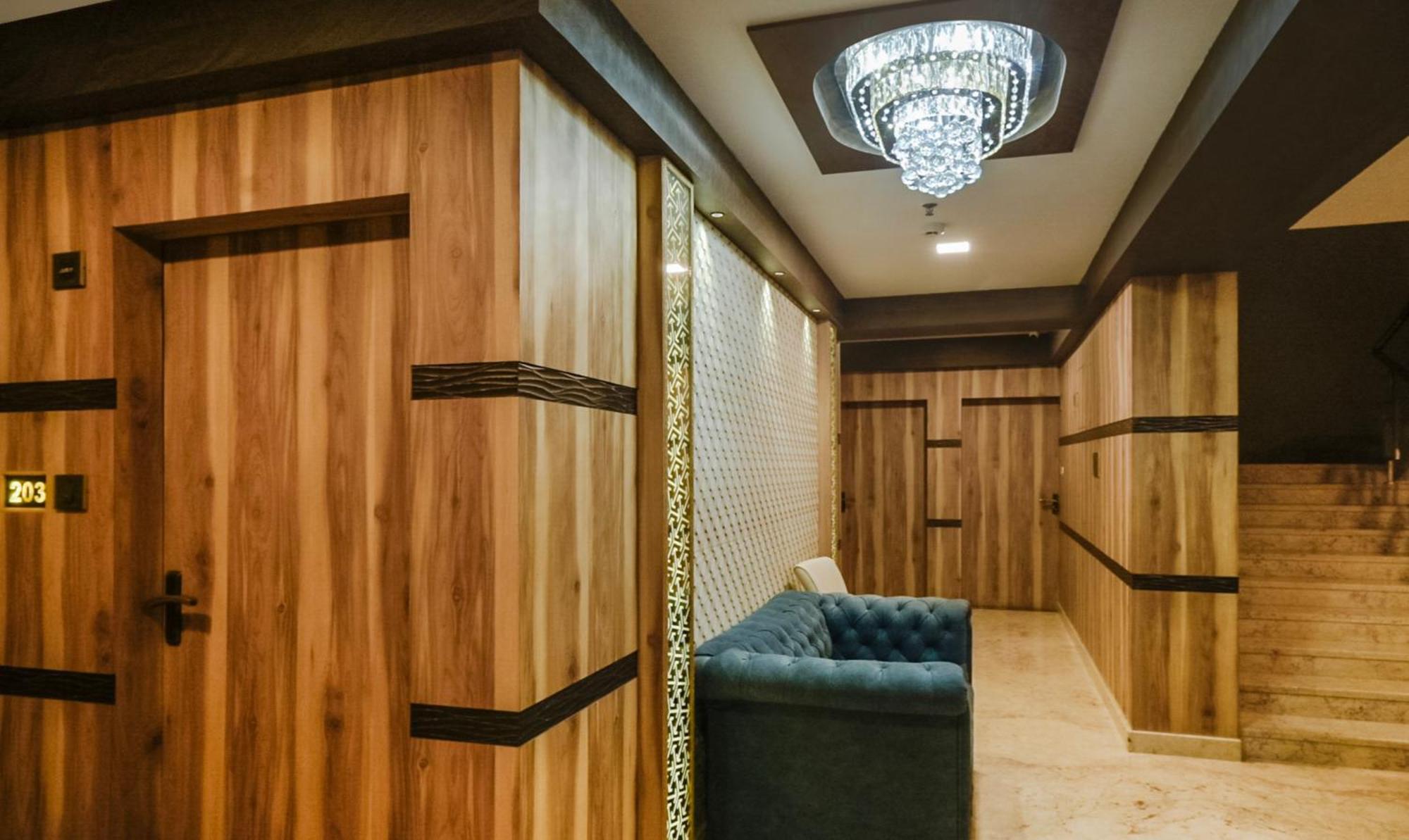 Hotel Orion Crystal โกลกาตา ภายนอก รูปภาพ