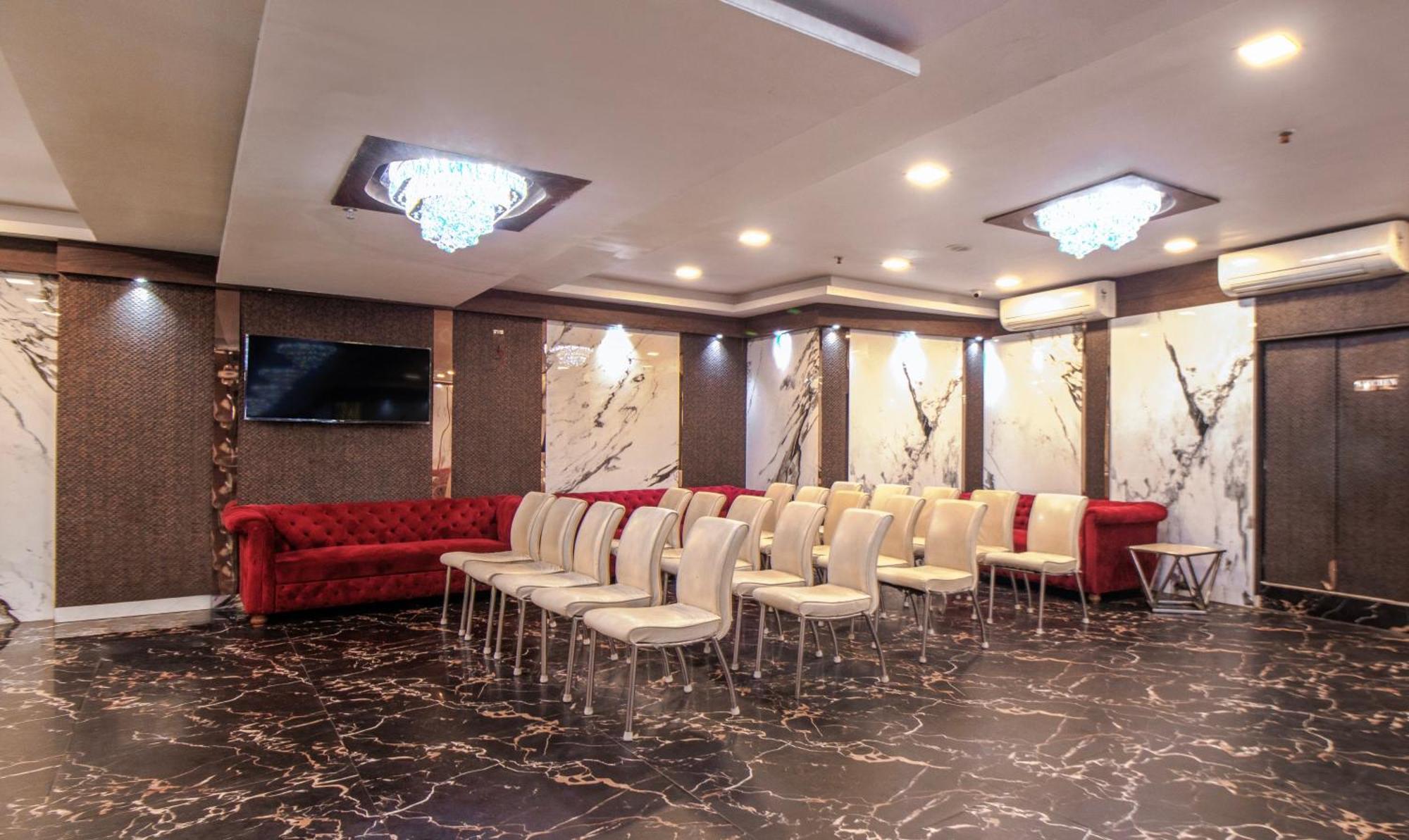 Hotel Orion Crystal โกลกาตา ภายนอก รูปภาพ