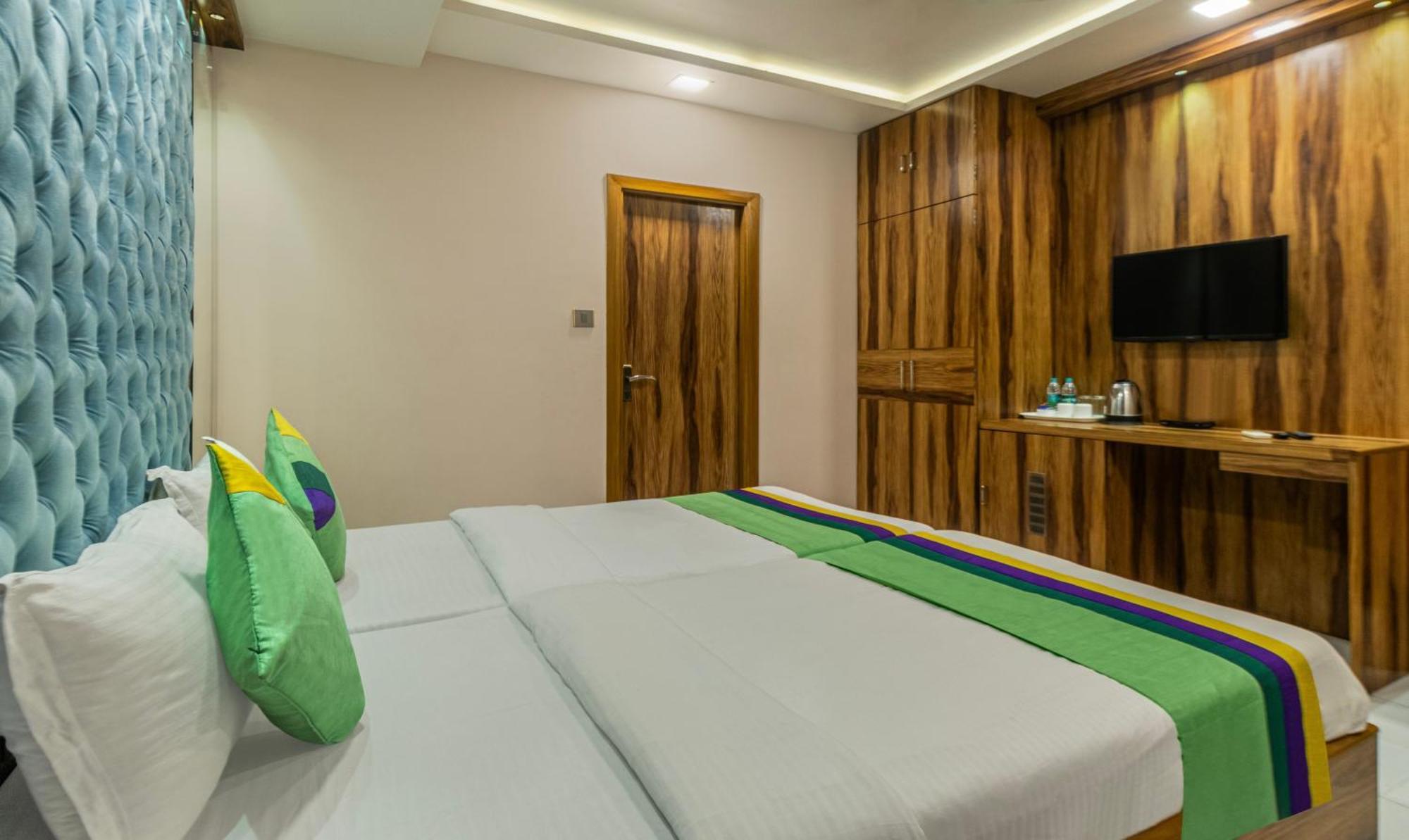 Hotel Orion Crystal โกลกาตา ภายนอก รูปภาพ