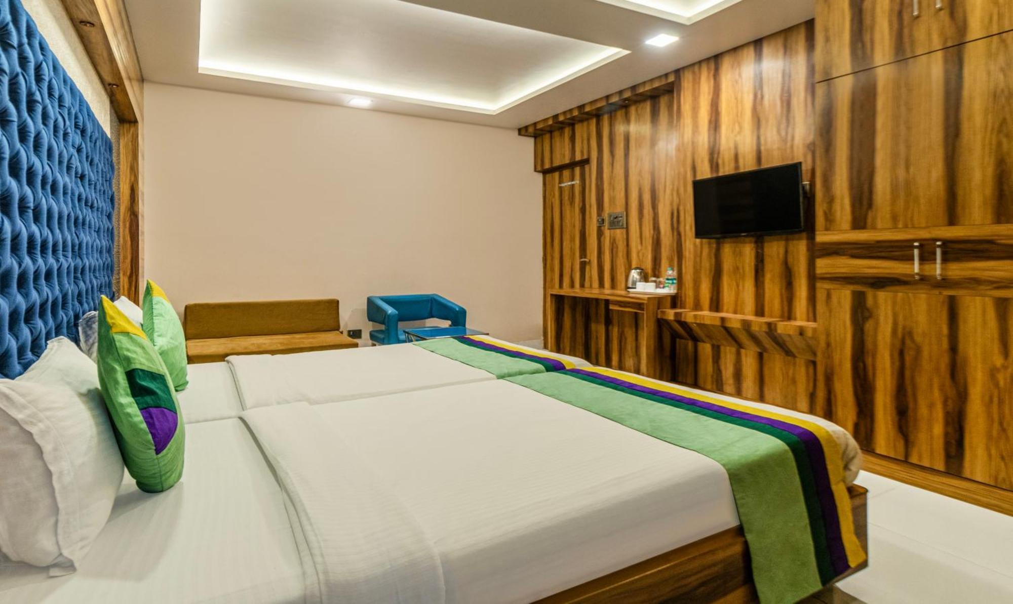 Hotel Orion Crystal โกลกาตา ภายนอก รูปภาพ