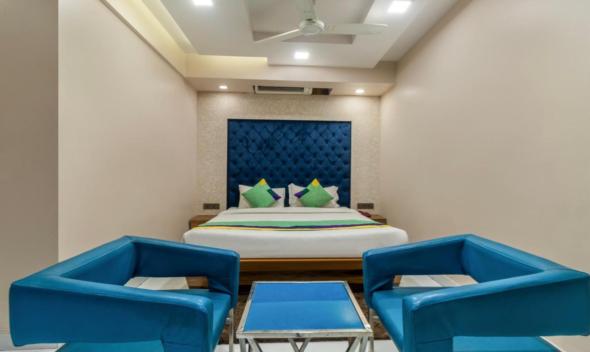 Hotel Orion Crystal โกลกาตา ภายนอก รูปภาพ